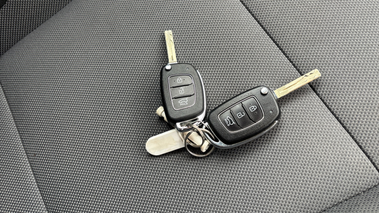 Hyundai i20 1.2 MPi Play 5dr Petrol Hatchback